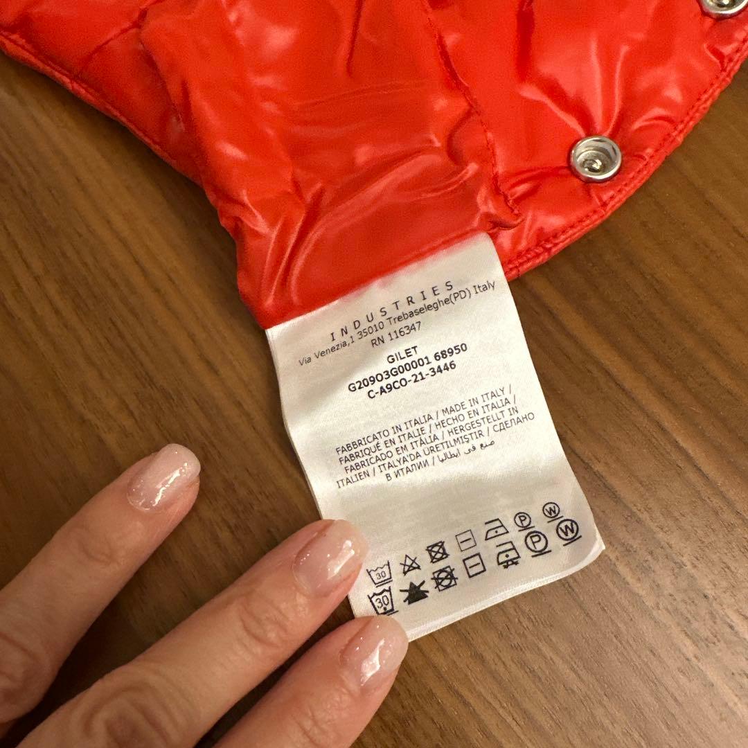 MONCLER ダウンジャケット 00