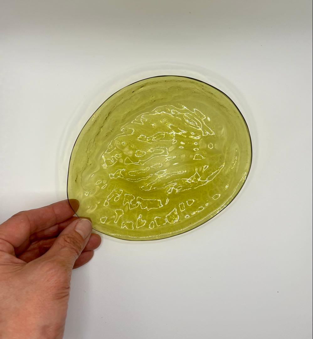 江戸ガラス　型吹きガラス　あわび型皿　黄色　ギヤマン　ビードロ　和ガラス