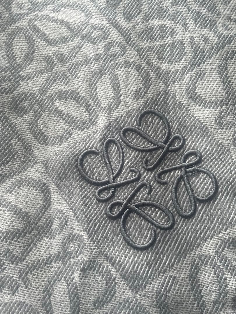 LOEWE ロゴパターン アナグラム マフラー