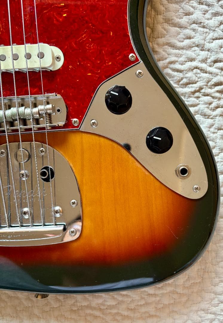 Fender Bass VI サンバースト