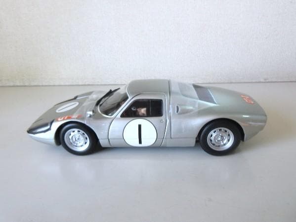 値下 MINICHAMPS 1/18 ポルシェ 904 カレラ GTS 日本GP