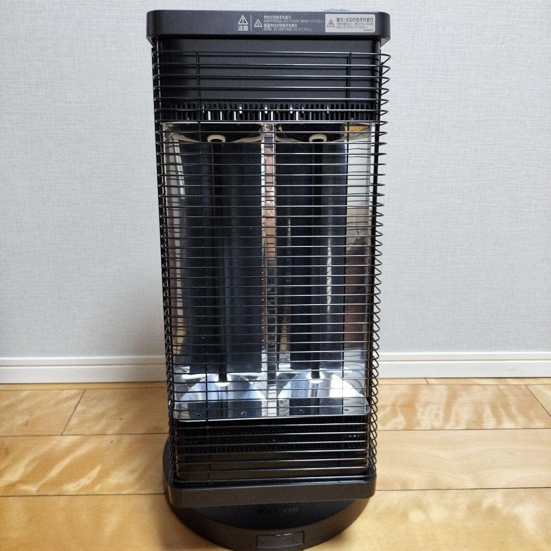 ☆2022年製 美品☆ダイキン セラム ヒート 遠赤外線暖房機 電気ストーブ