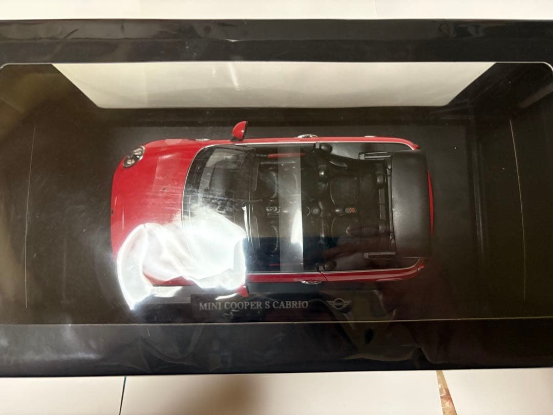 1/18 ミニクーパー S コンバーチブル レッド F57 ディーラー特注品