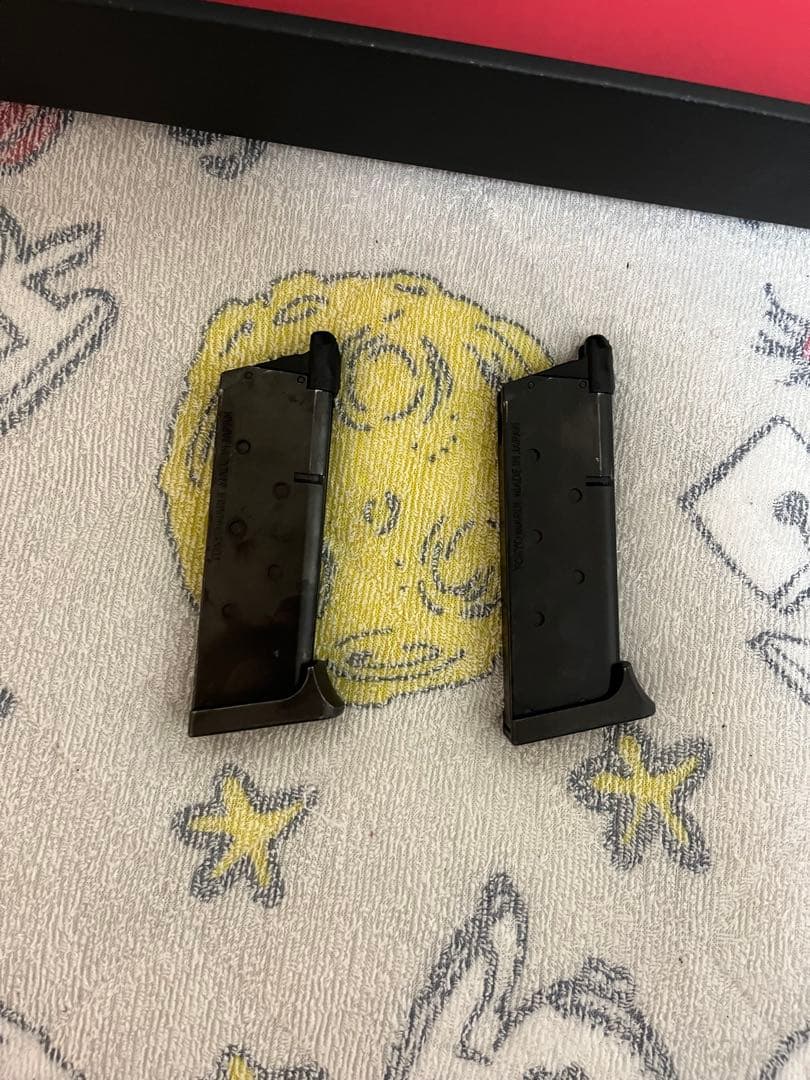 タ*木様 千束の銃（スペアマガジン付き）