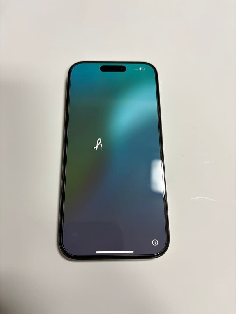 Apple iPhone 15 Pro ブラックチタニウム 128GB 本体