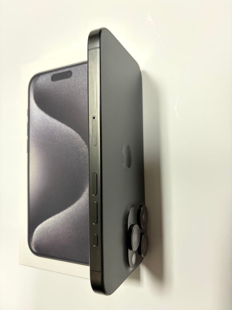 Apple iPhone 15 Pro ブラックチタニウム 128GB 本体