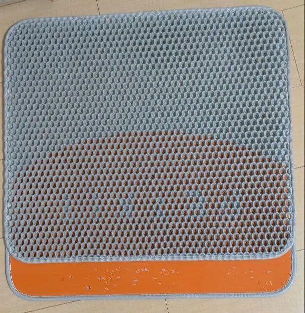 写真赤丸の所にオシッコ跡有　PETKIT PURA MAX 猫　自動トイレ