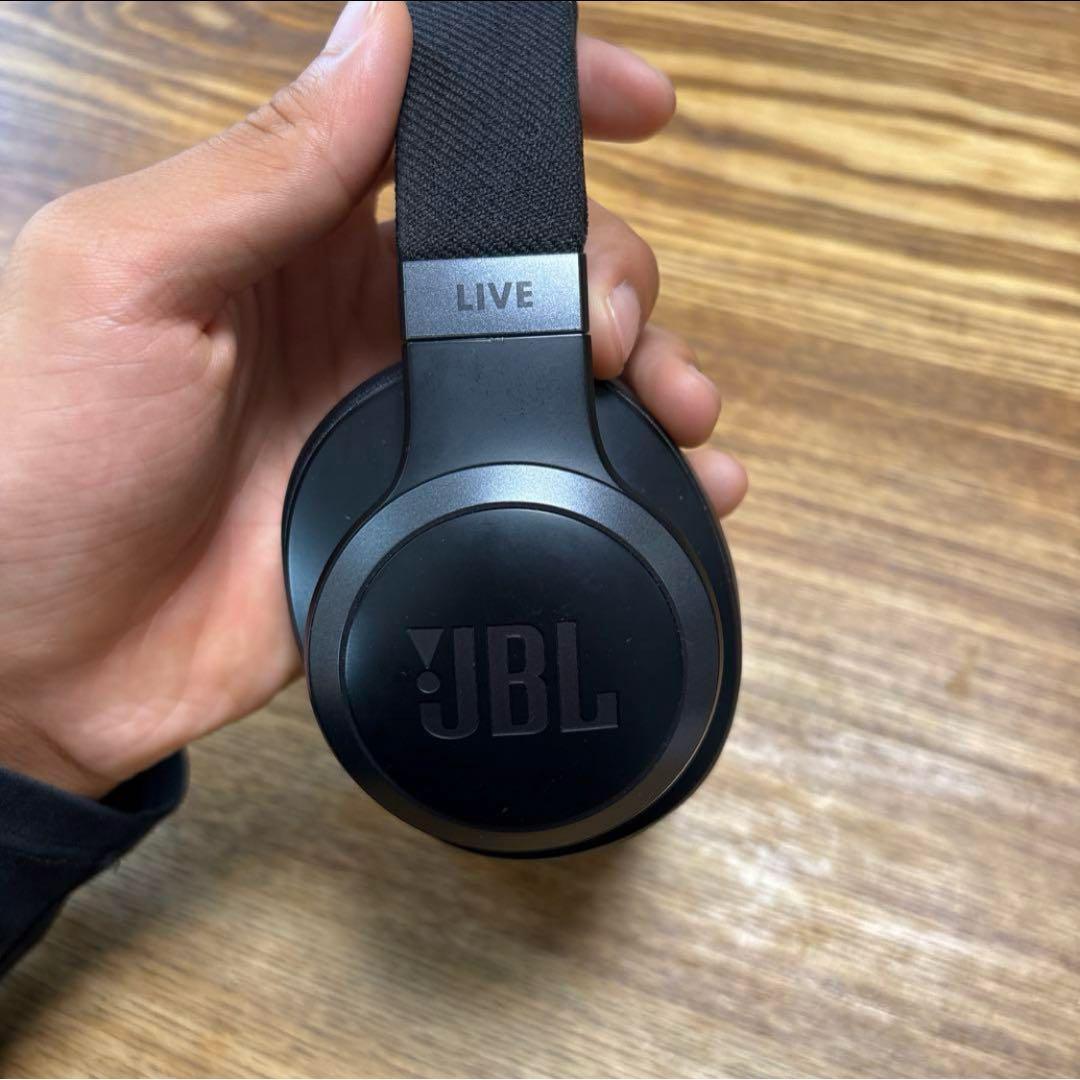 JBL LIVE ワイヤレスヘッドホン ブラックJBL live770NC