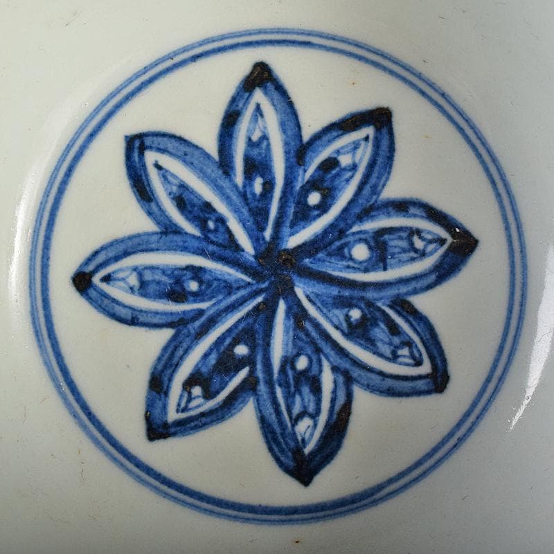 中国　青花花文碗　N　8062E