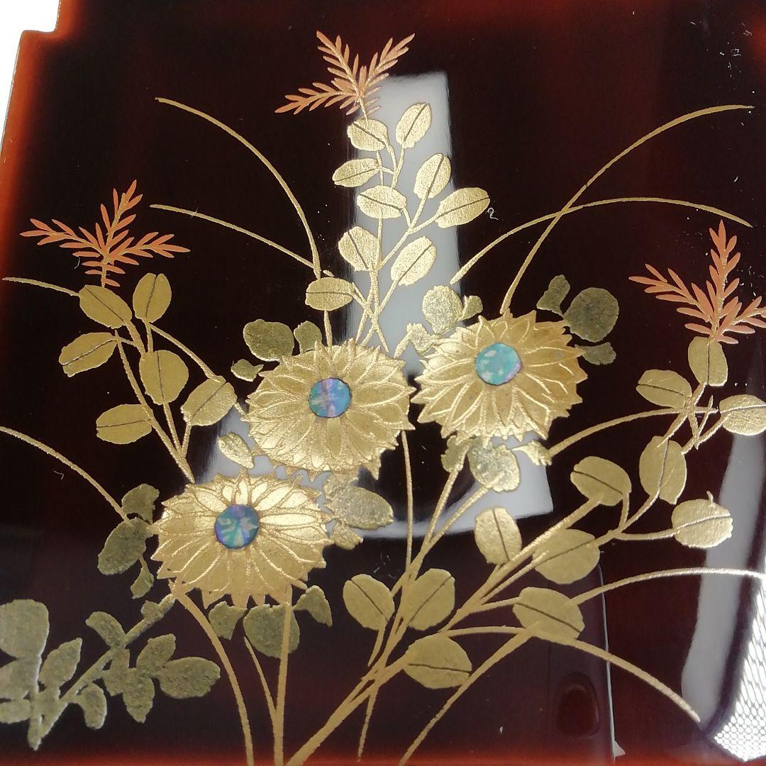 Ｔ９３４　香合　『秋野蒔絵』『瓦香合』『新谷漆峯 作』　共箱　茶道具