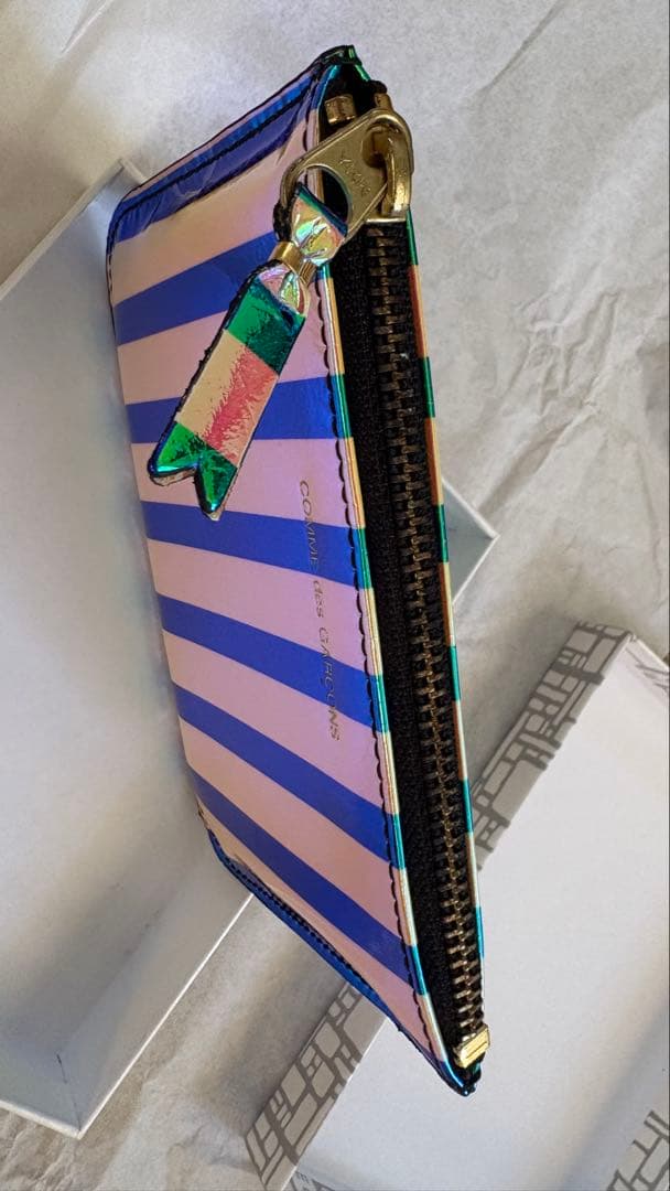 新品未使用 COMME des GARÇONS ストライプ ケース