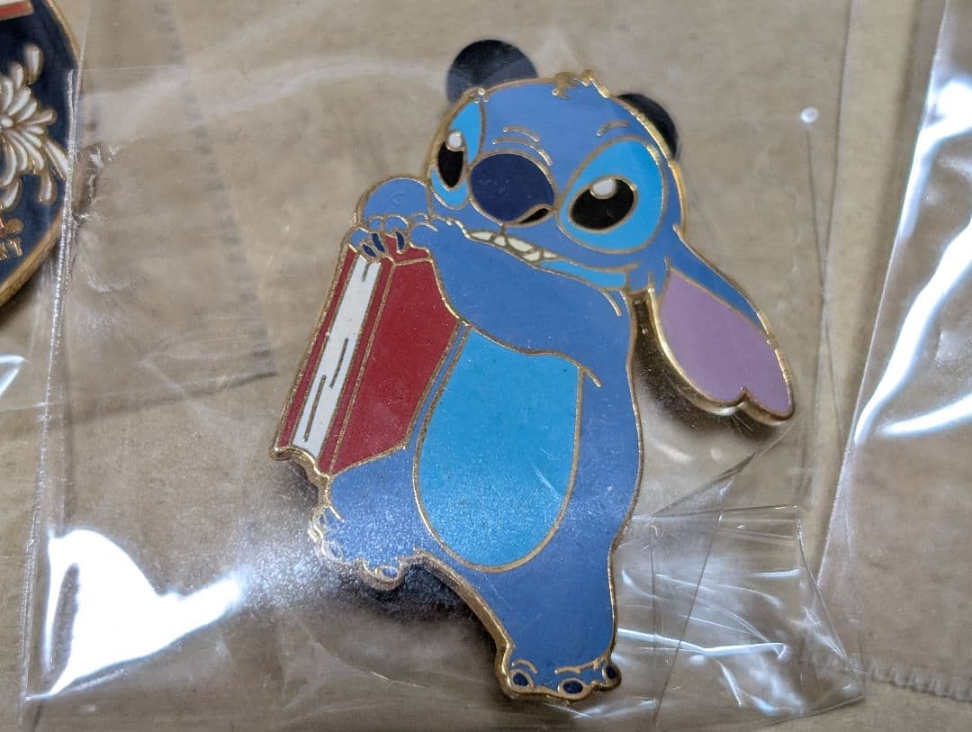 DLR　カリフォルニアディズニーランド　スティッチ　ピンバッジ　アテネ　セット