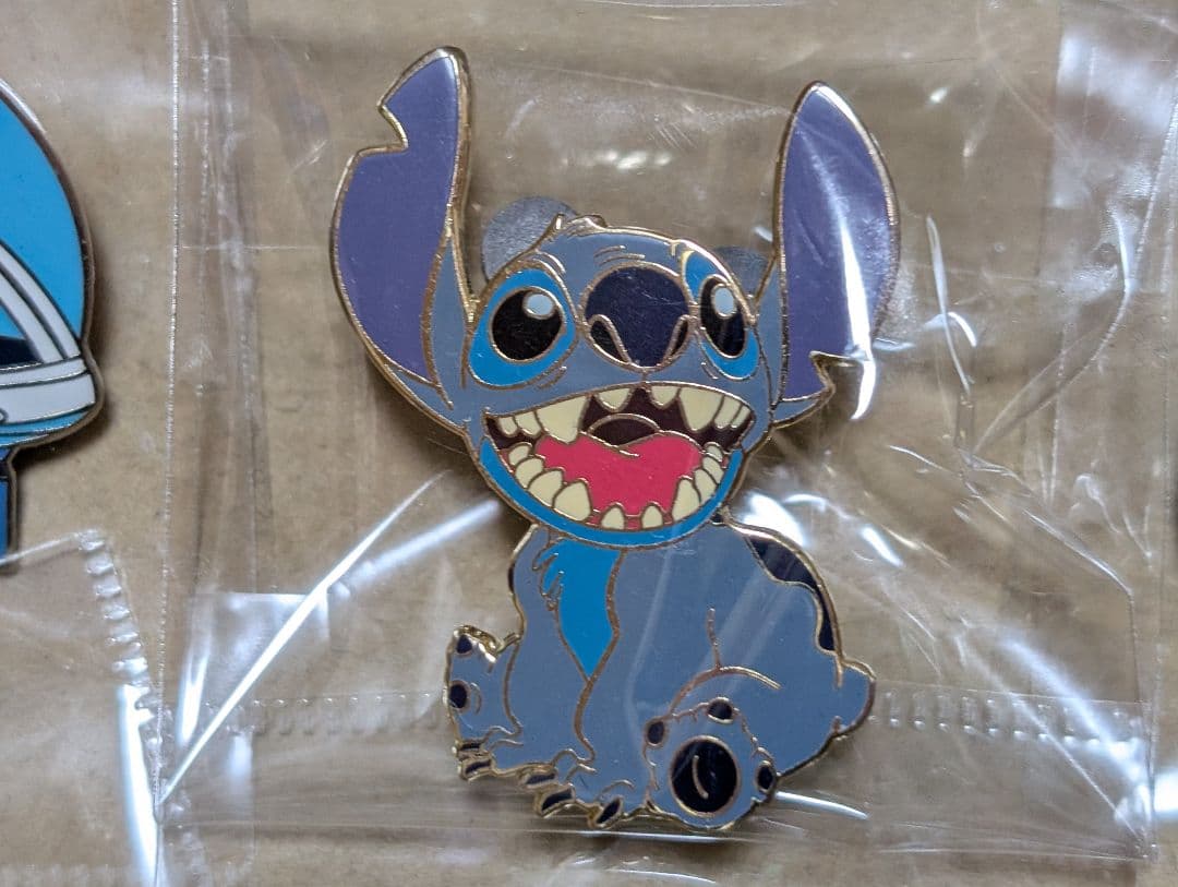 DLR　カリフォルニアディズニーランド　スティッチ　ピンバッジ　アテネ　セット
