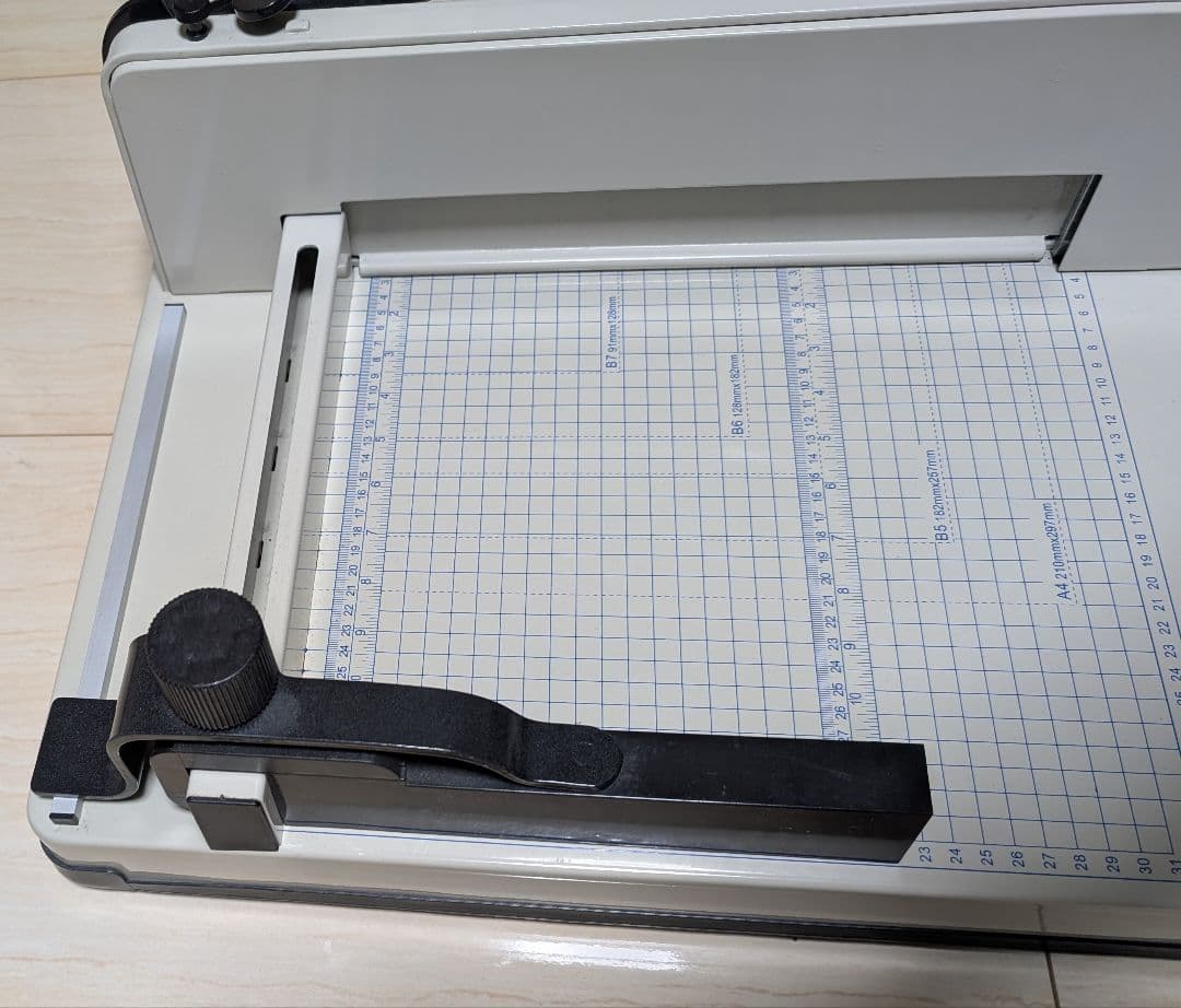 ダイシン商事 裁断機 ペーパーカッター DS-858A4