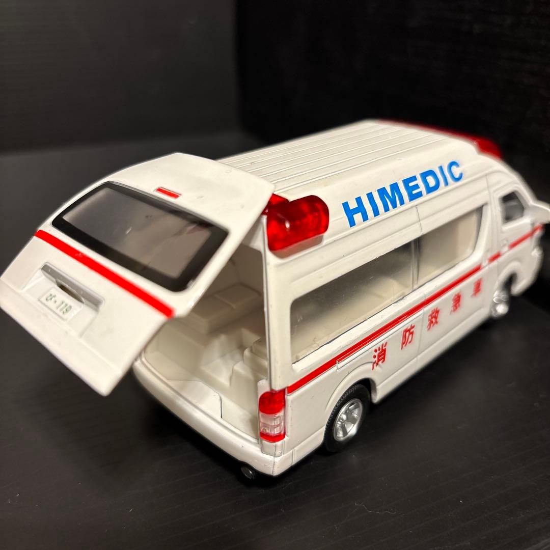 【2台セット】ピピットキー　トヨタ　ハイメディック　救急車　クラウンパトカー