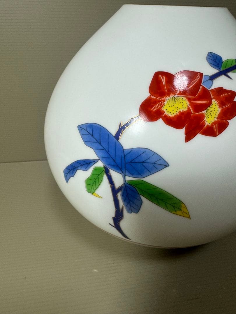 2152 香蘭社　木瓜の花　花瓶　金彩