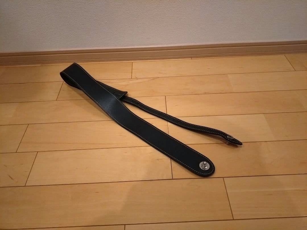 フェンダージャパン　ハードケース付　ST62-TX 3TS ストラップおまけ付