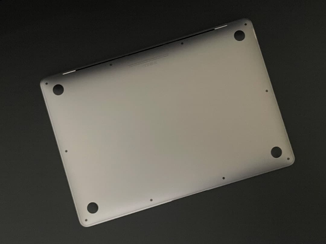 【美品】MacBook Air（M1,2020）13.3㌅ 16GB 1TB