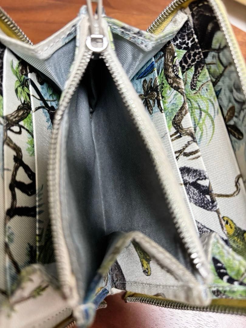 エルメス アザップ シルクイン コンパクト　赤道直下