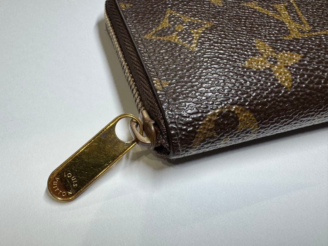 ルイヴィトン ジッピーパース モノグラム