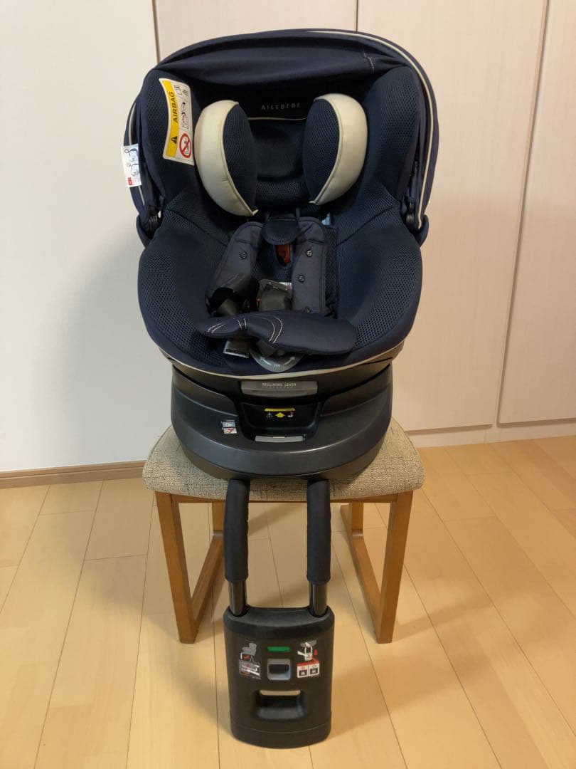 美品 AILEBEBE エールべべ・クルット5i グランス グランネイビー