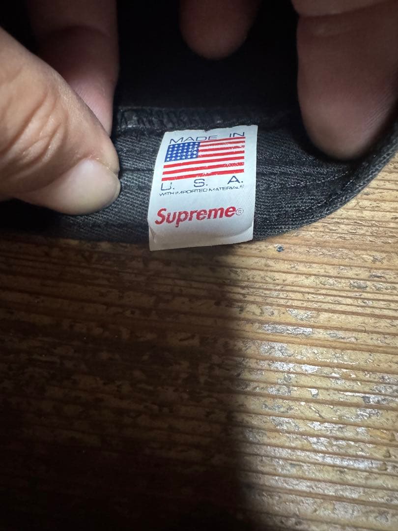 Supreme ブラック ロゴキャップ フリーサイズ　調整付