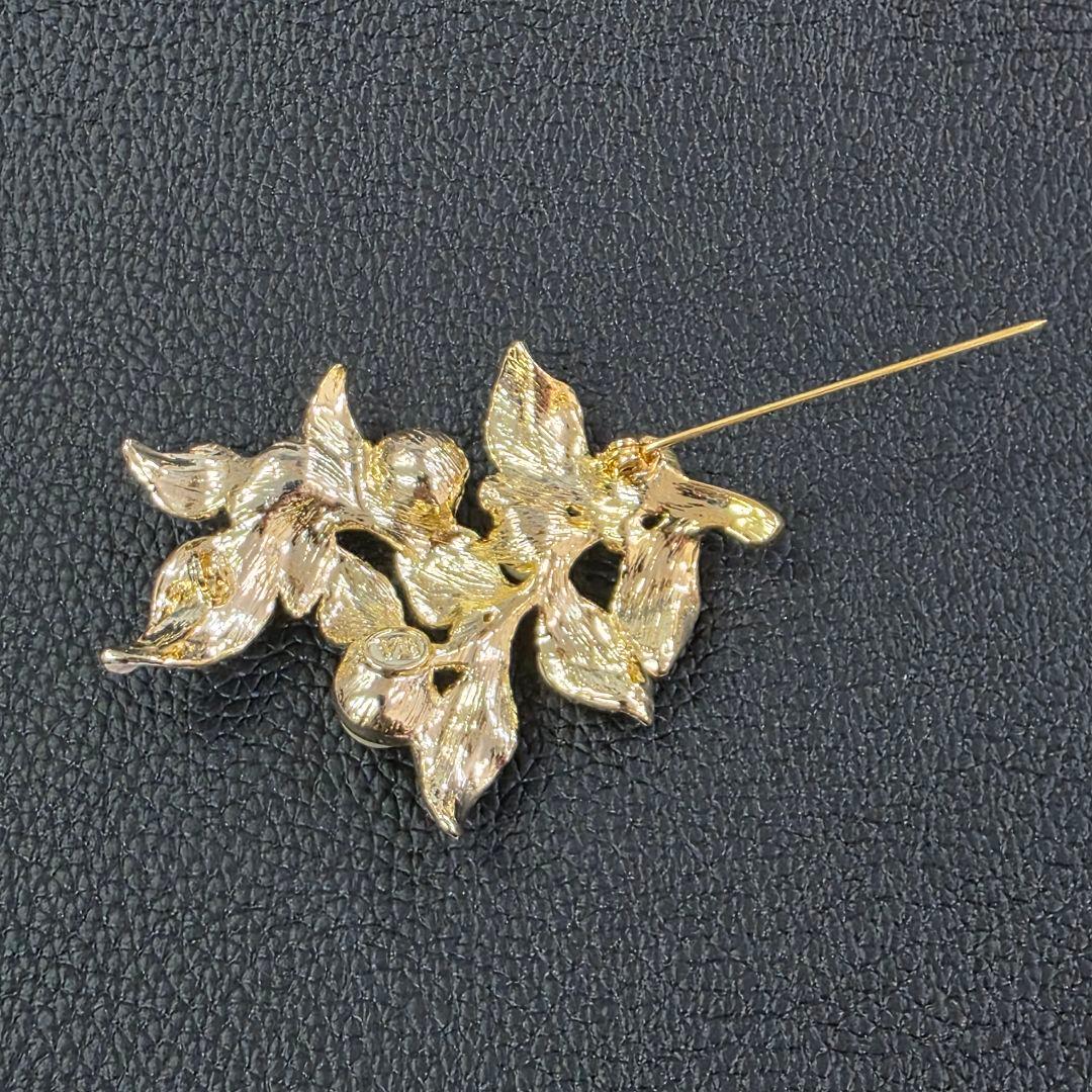 ヴァンドームブティック パール ラインストーン リーフ ブローチ ゴールド
