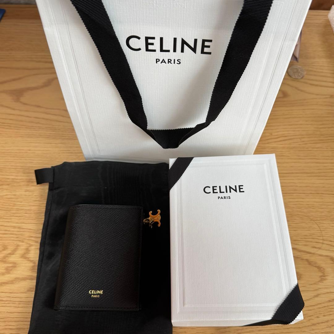 【CELINE】コンパクトウォレット トリオンフ チャーム