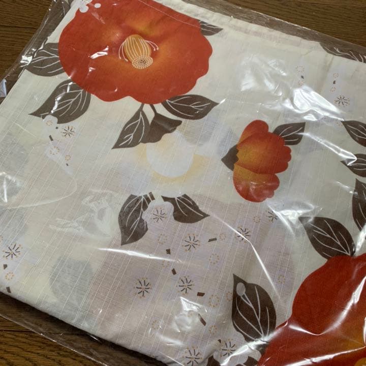 (新品)ウタタネ 浴衣 朱色 椿