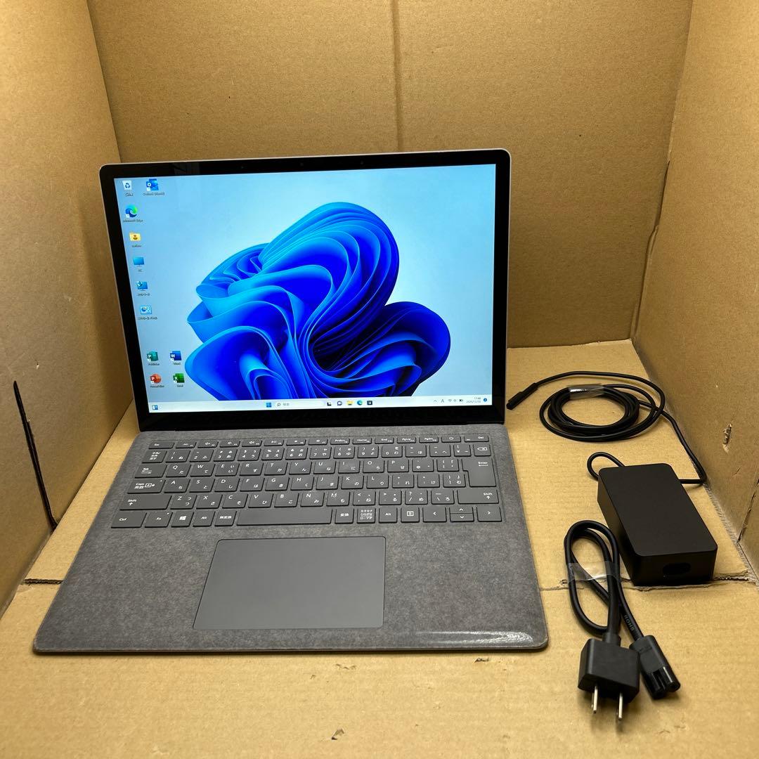 Surface Laptop 3 13.5インチ　8GB / 256GB
