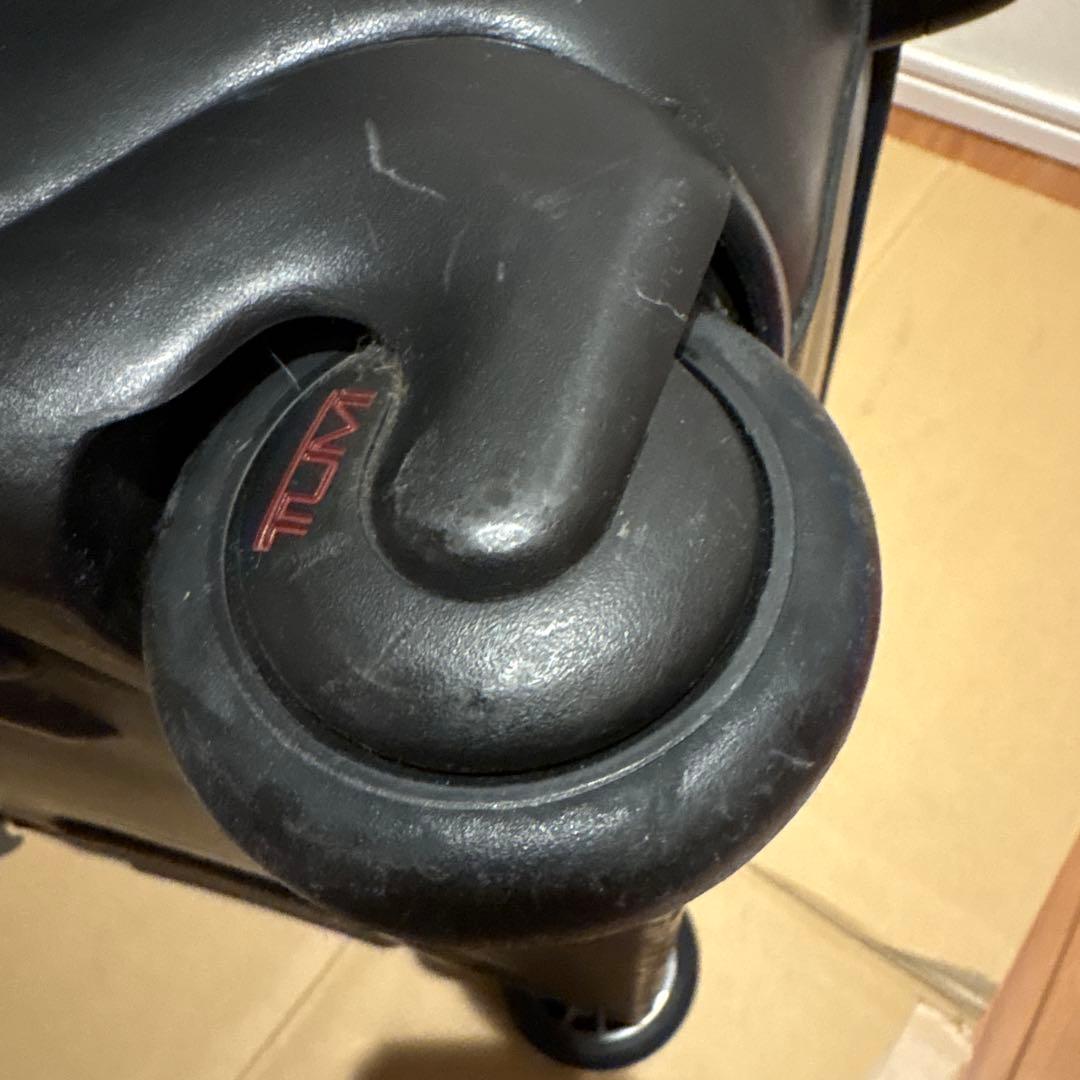 送料込　TUMI オールレザー　キャリーケース