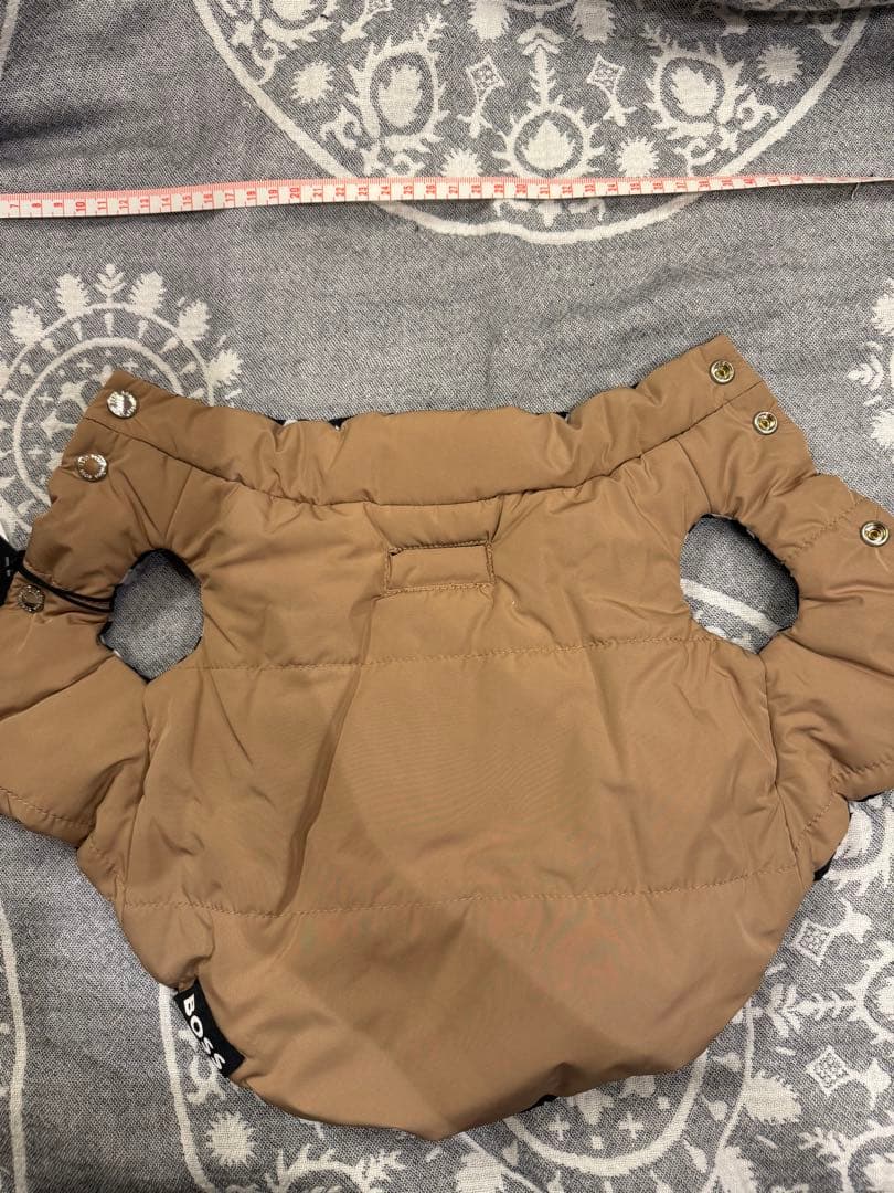 HUGO BOSS 犬用リバーシブルジャケット XS キャメル 本物