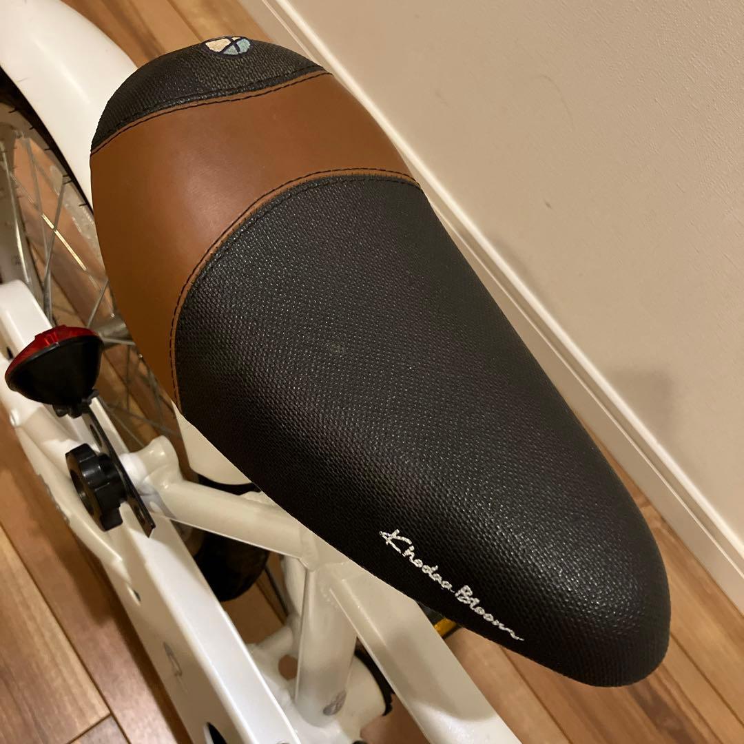 【美品、直接受け渡し】KhodaaBloom 16インチ ホワイト+補助輪