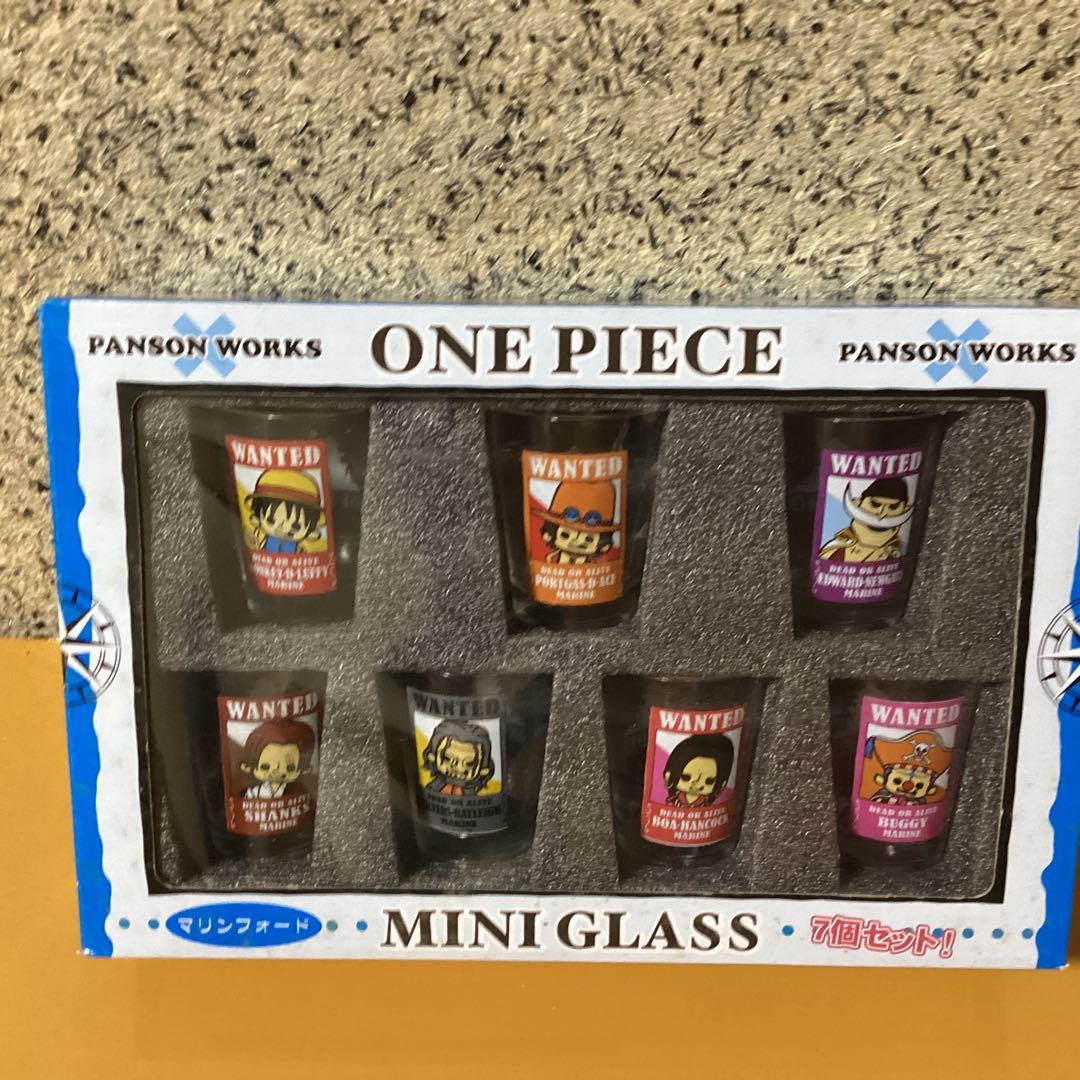 2378　ワンピースミニグラス 　　　　 &タオルセット