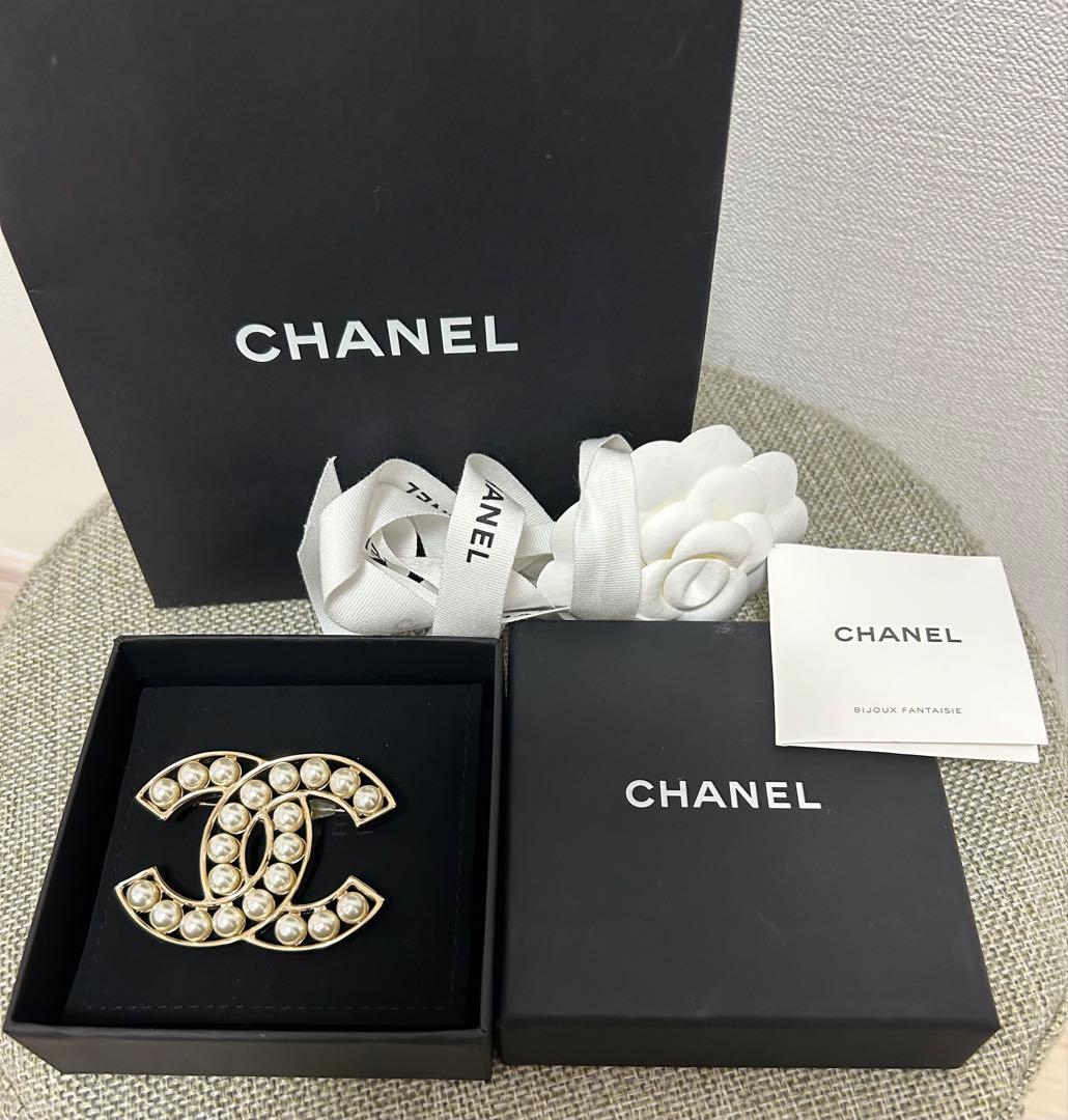 LＯＶＥ　最終お値下げ　CHANEL パール ブローチ