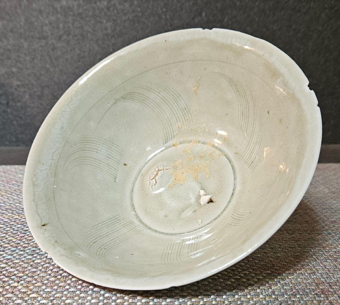 中国古美術　中国古陶磁器　中国古玩　宋時代　影青インチン　青白磁　彫文　碗　茶碗