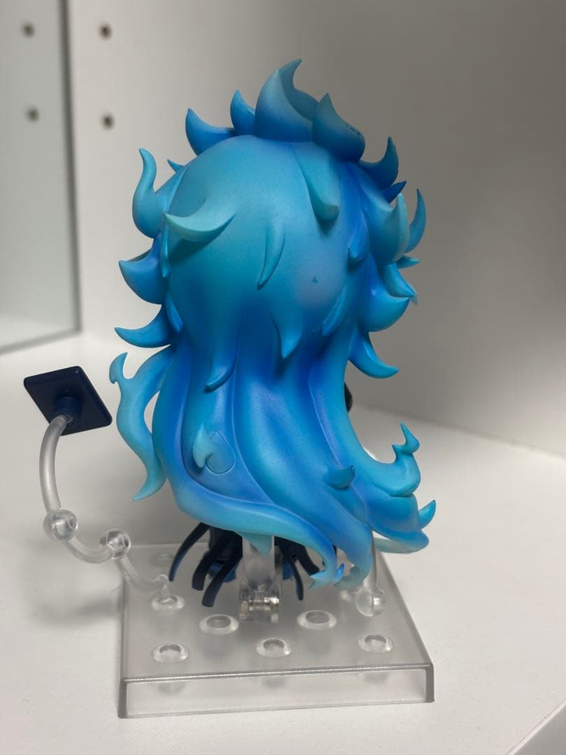 缶バッジ付き　イデア・シュラウド　ツイステ　ねんどろいど　開封済み箱付き