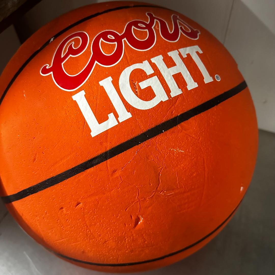 1995年製 クアーズライト発砲スチロール製バスケットボールディスプレイ②