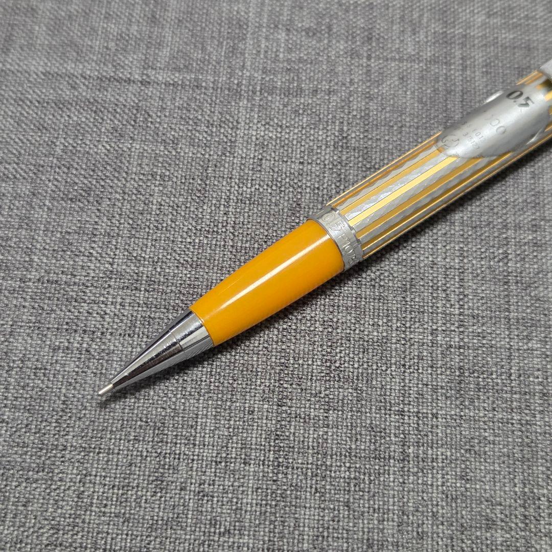 筆記具 Pentel P1075