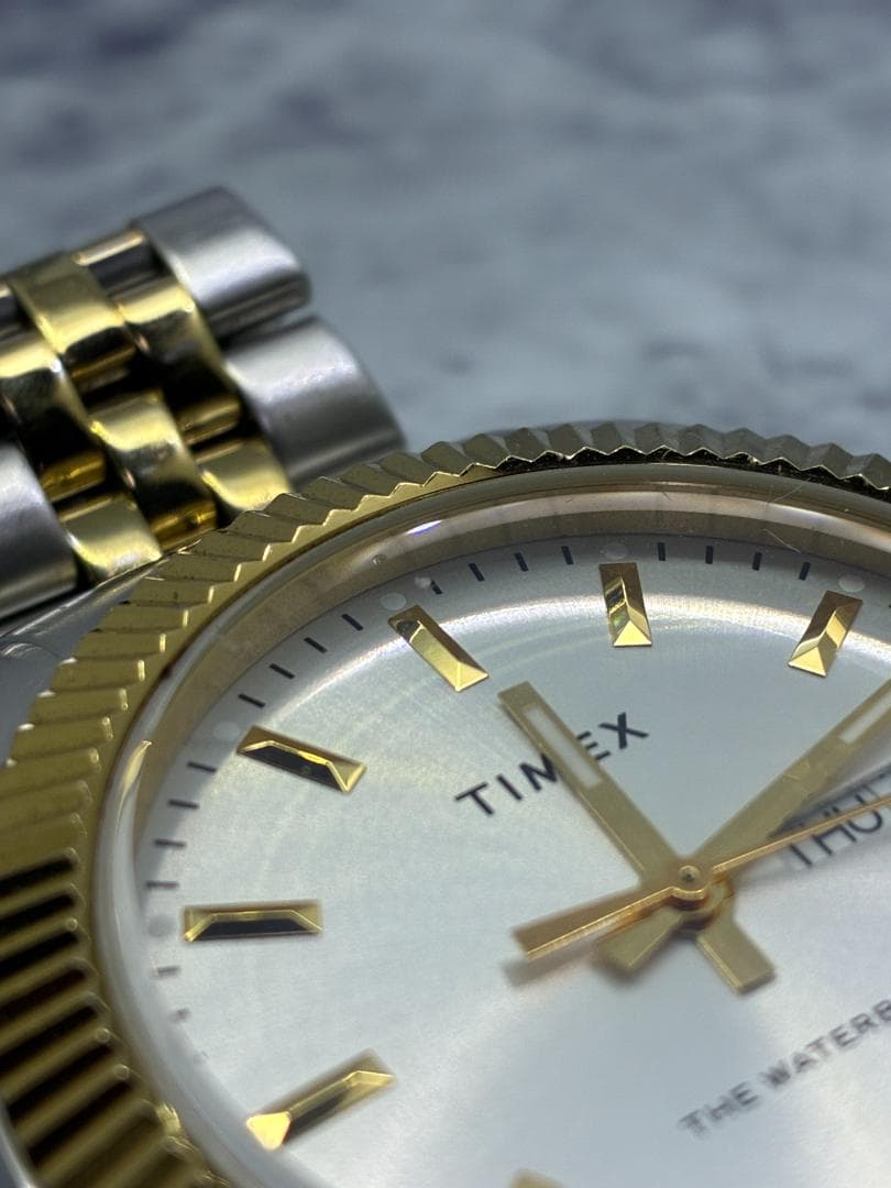 TIMEX　タイメックス　Waterbury　M903　ゴールド　風防傷あり