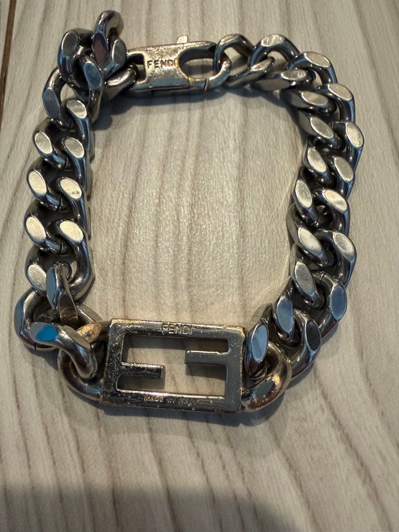 【値下げ品】Fendi シルバー チェーンブレスレット