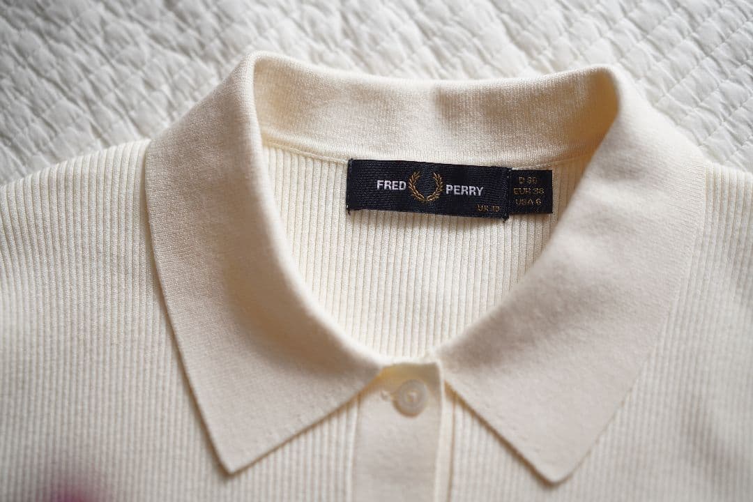 【着用1回】FRED PERRY アイボリー リブ編み 長袖ニットポロシャツ