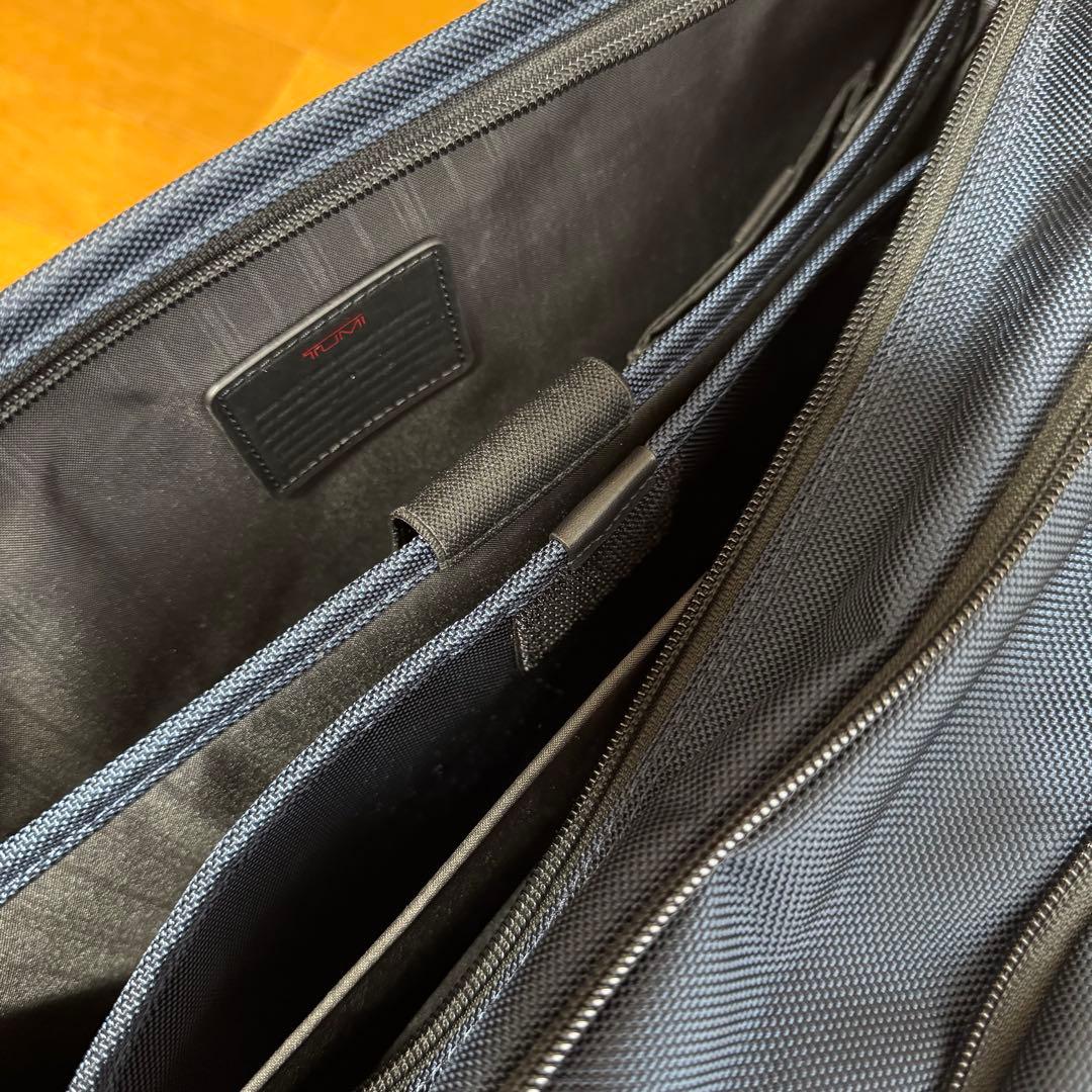 【美品】TUMI ショルダーバッグ　ビジネスバッグ
