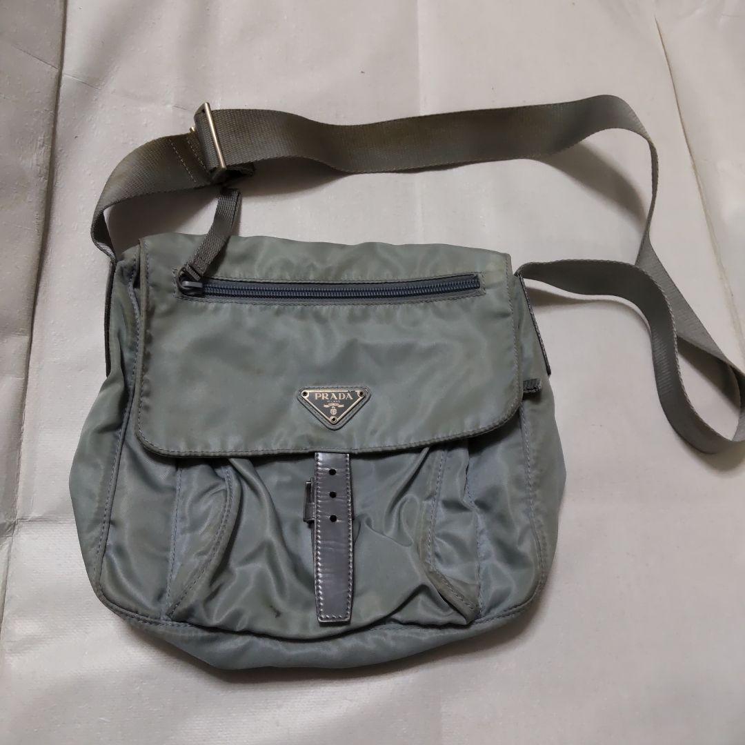 PRADAナイロン ショルダーバッグ