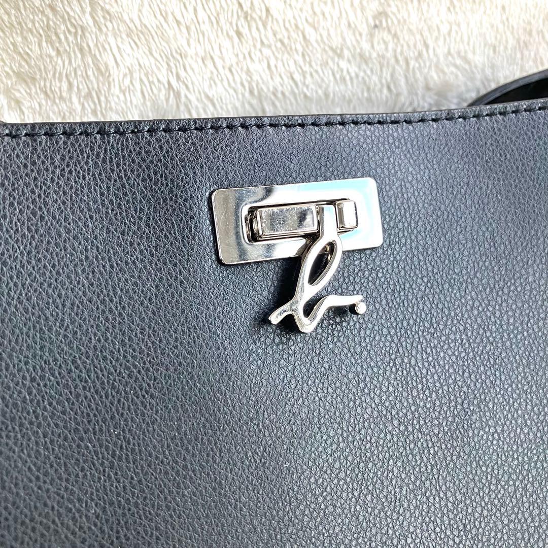 【未使用級✨】agnes b. ショルダーバッグ ターンロック レザー ロゴ金具