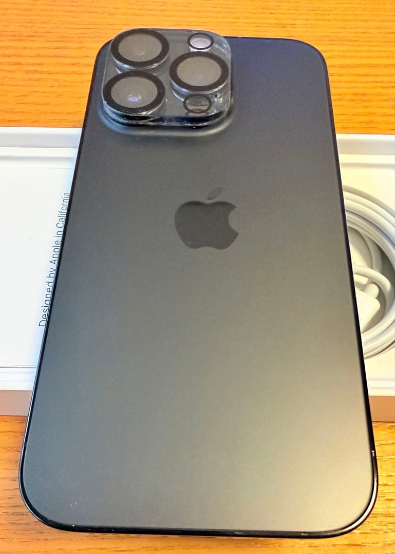 iPhone 14pro アメリカ購入 シャッター音なし　箱・充電ケーブル付き