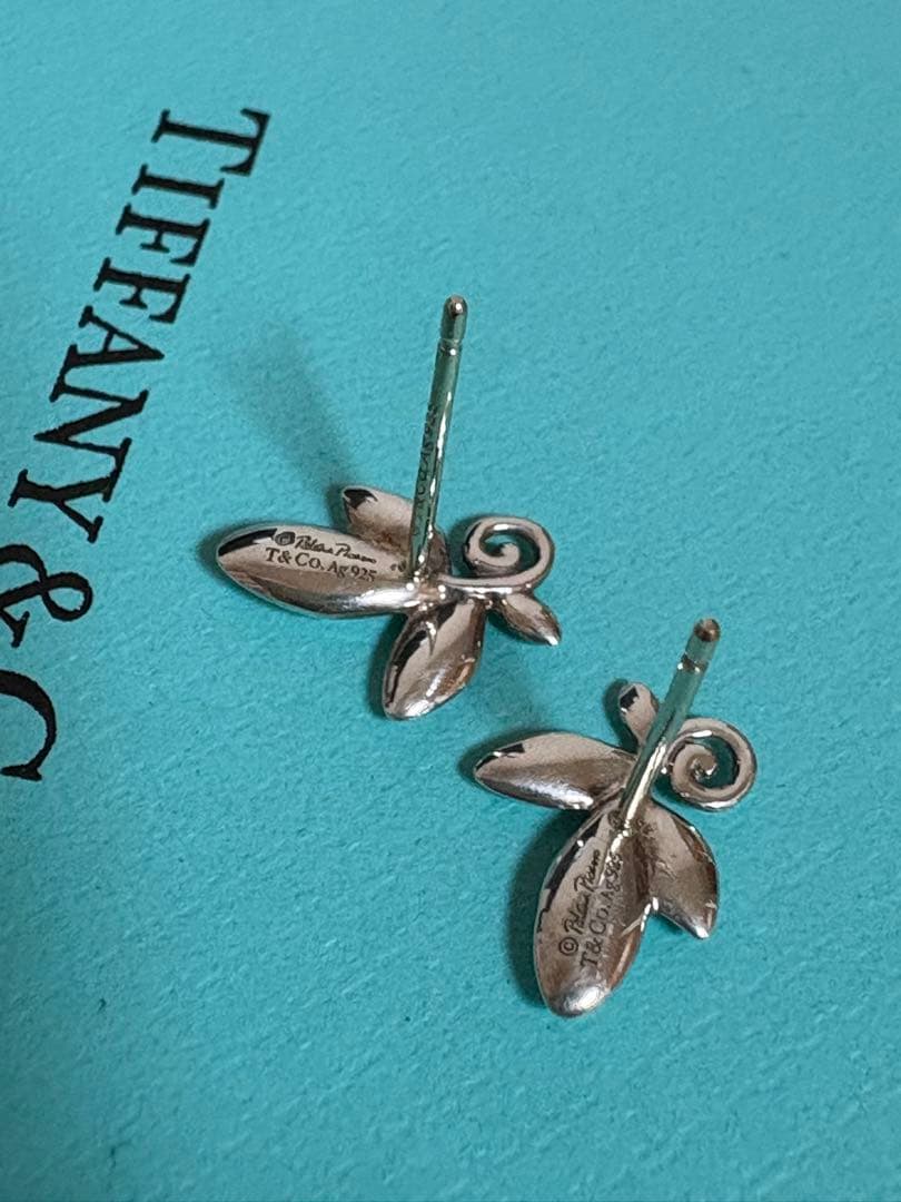 Tiffany & Co. オリーブリーフピアス