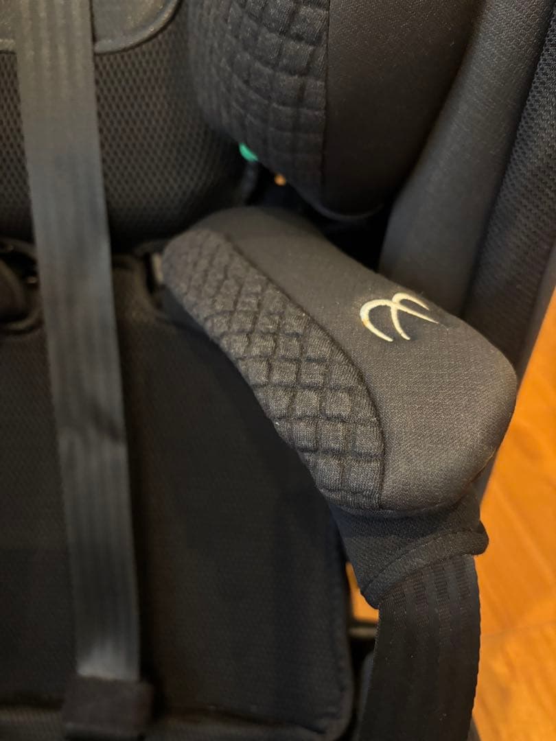 AILEBEBE パパットR チャイルドシートandジュニアシート