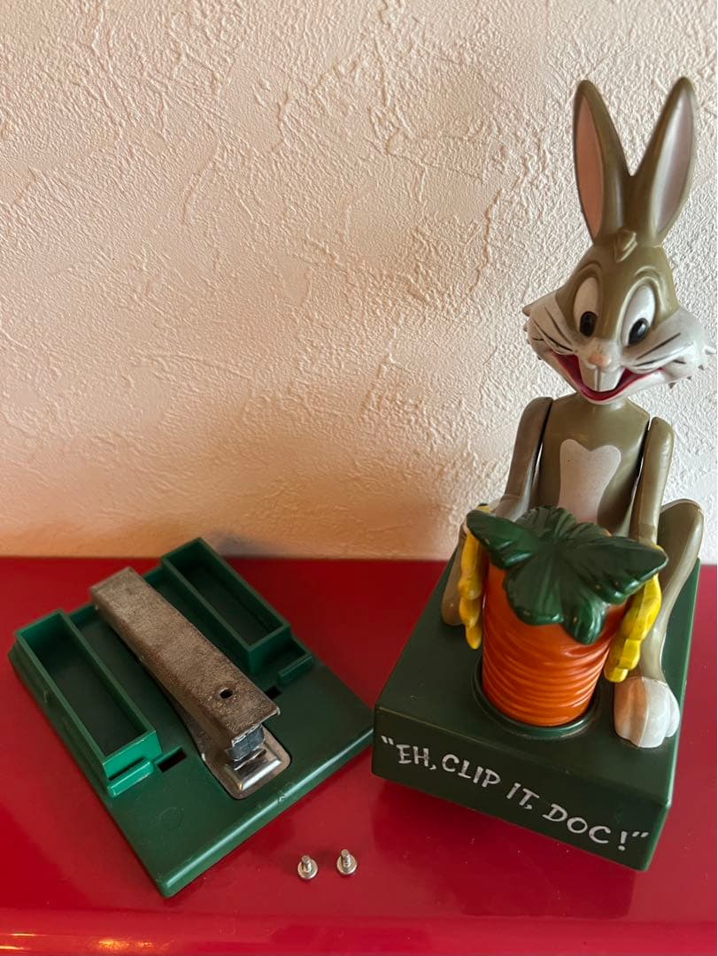 激レア！　70年代　バックスバニー ホッチキス フィギュア ルーニーテューンズ
