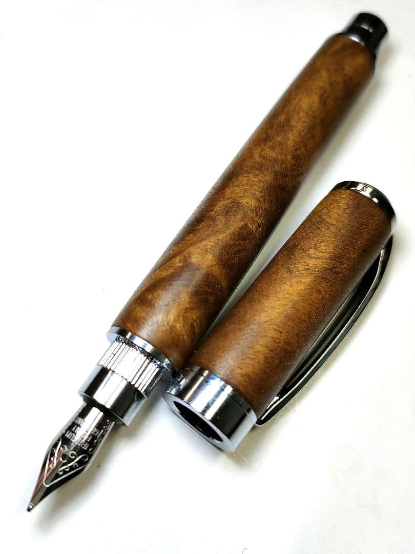 【マーブルウッド（黄金樟）】グラデュエイト万年筆《訳あり》